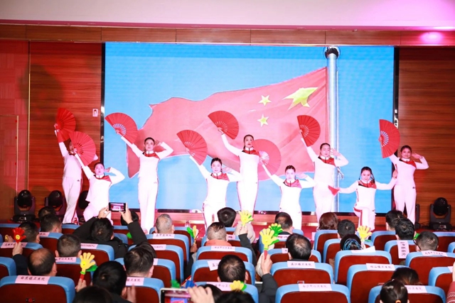 燃!爆!啦!合江县中医医院年会精彩纷呈,又美又酷!(图7) 微信图片_20240201091423.jpg