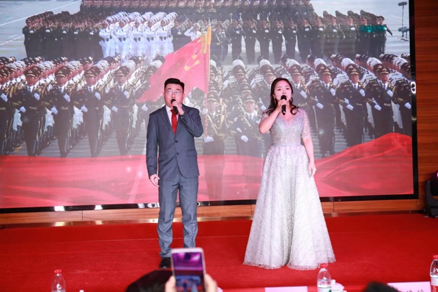 燃!爆!啦!合江县中医医院年会精彩纷呈,又美又酷!(图11) 微信图片_20240201091444.jpg