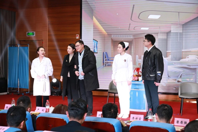 燃!爆!啦!合江县中医医院年会精彩纷呈,又美又酷!(图13) 微信图片_20240201091455.jpg