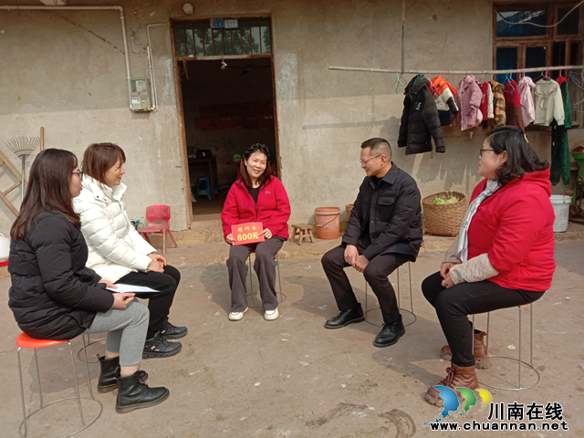 泸县潮河镇走访慰问困难农民工(图2) 图片3.png