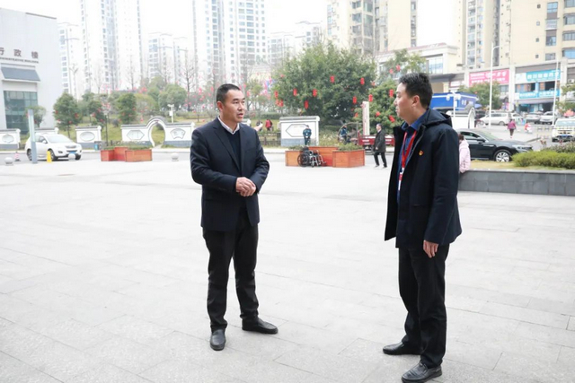 县退役军人事务局领导到合江县中医医院开展慰问活动(图2) 2.jpg