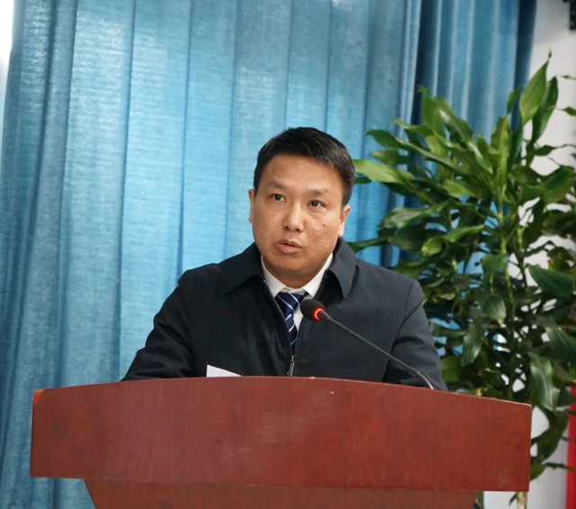 保稳健运行 促高质量发展!泸州公交集团召开2023年度工作总结表扬会(图3) 3.jpg