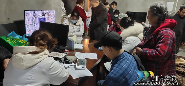 民心守护｜龙马潭区鱼塘街道民权社区：免费体检进小区，贴心服务暖人心