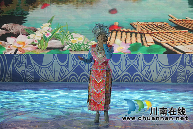 立花杆、祭先祖、赛民歌……古蔺大寨苗族同胞载歌载舞欢庆“踩山节”(图6) 微信图片_20240223190444.jpg