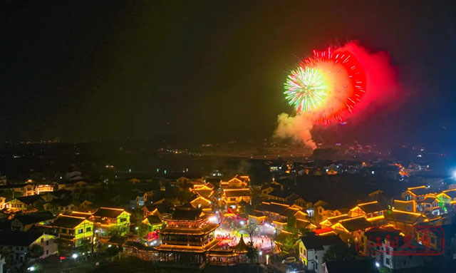 从地上闹热到“天上”!烟火江阳璀璨元宵,主打一个最“龙”年味!(图31) 31.jpg
