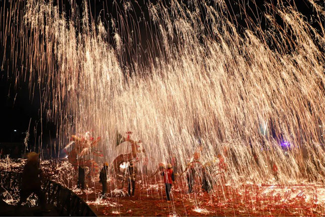 从地上闹热到“天上”!烟火江阳璀璨元宵,主打一个最“龙”年味!(图36) 36.jpg