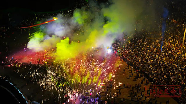 从地上闹热到“天上”!烟火江阳璀璨元宵,主打一个最“龙”年味!(图41) 42.jpg