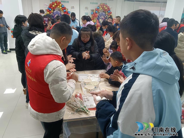 江阳区华阳街道龙驰社区开展“亲子同乐欢闹元宵”主题活动