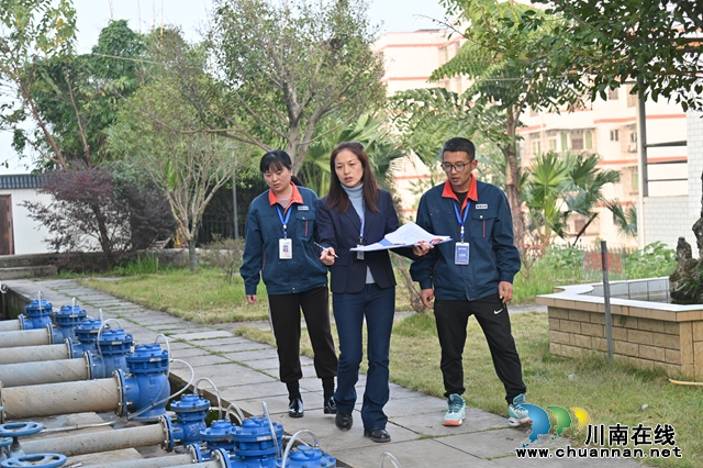 泸县:民心守护 交出春节供水的满意答卷(图2) 2.管线及供水设施巡查 (1).jpg