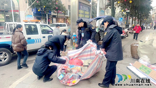 从“节日保障”转向“常态治理”，泸县综合行政执法局开展节后市容环境整治工作