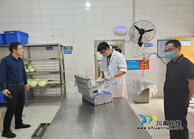 合江县公共检验检测中心开展食品快速检测相关工作