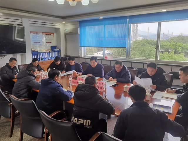 泸州市口岸物流办党组书记李智率队进行企业调研和安全督导检查