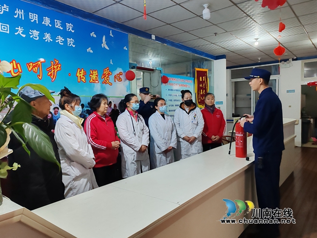 龙马潭区小市街道合道街社区开展学雷锋志愿服务活动