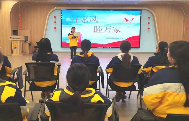 致敬了不起的她 | 泸州各校园这样送祝福(图29) 29.jpg