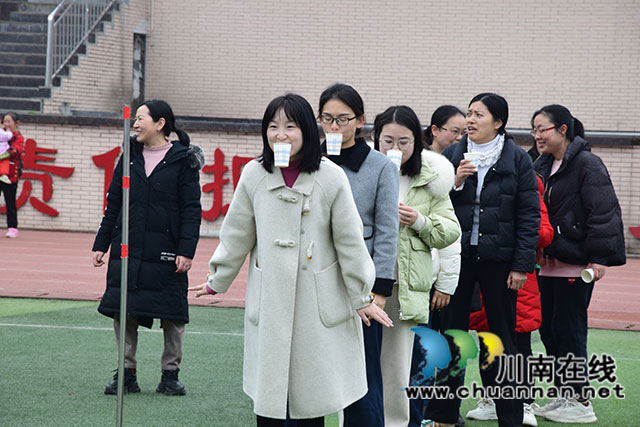 喜迎“三八”趣味浓┃泸县一中举办趣味运动会