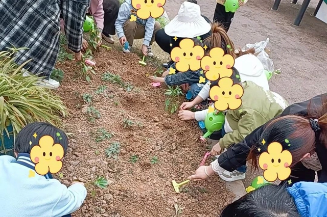 萌宝出动，为绿充“植”！泸州市人医发育行为中心开展植树节活动