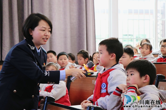 守护成长 法育未来丨泸县城北小学校开展第十期家长课堂