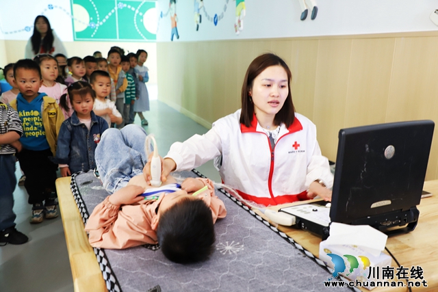 从“心”开始  呵护成长 | 叙永县红十字会走进叙永县叙永镇东城幼儿园分园（阳光幼儿园）开展幼儿先心病义诊筛查活动