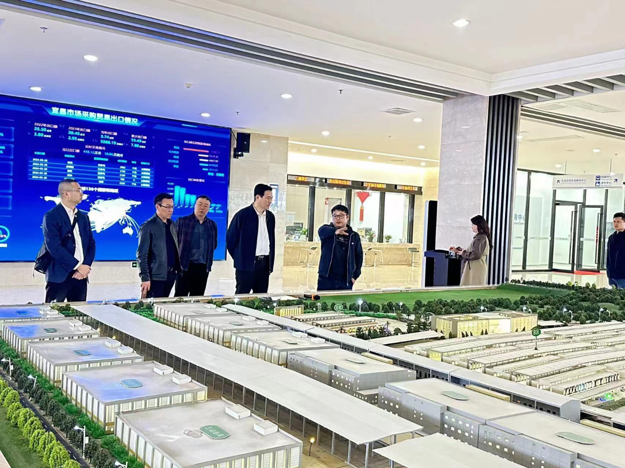 泸州市口岸物流办牵头组织考察学习国家物流枢纽城市建设经验