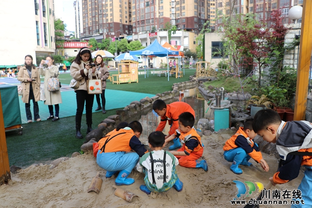 泸县屈翠岚名师工作室到叙永镇永宁幼儿园开展研讨活动