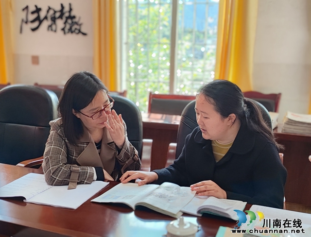 叙永县正东中心校：教学视导进课堂，聚焦教研增实效