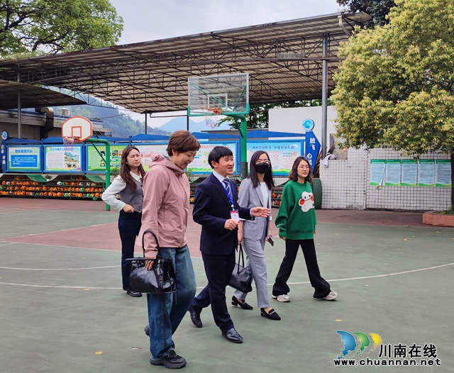 农业农村部食物营养所、广州市中食安泓爱心公益基金会到叙永县正东镇中心小学校开展“养苗计划”调研活动