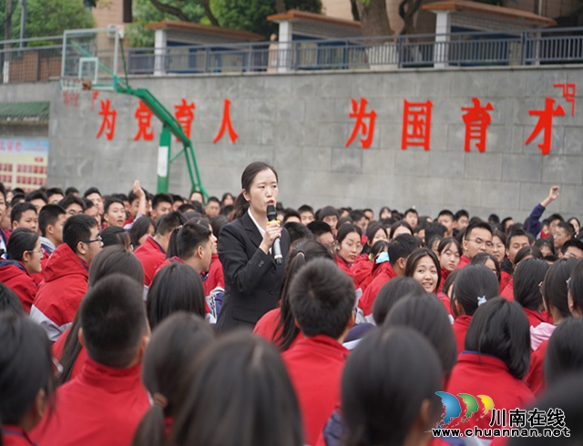 合江县司法局禁毒宣传进校园  守护青春守护你4_副本.jpg