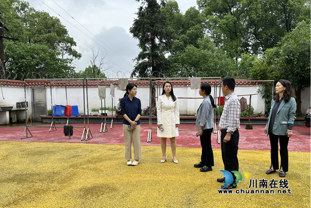 泸州市民政事务服务中心主任马晖带队检查纳溪区民政服务机构“五一”节前安全工作