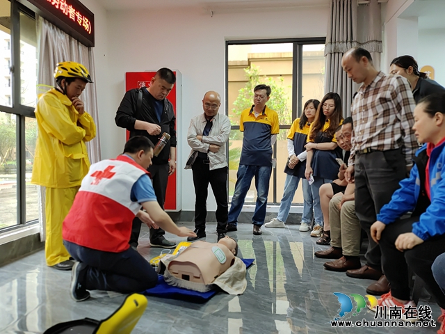泸县玉蟾街道：传承红十字精神 共筑安全防线