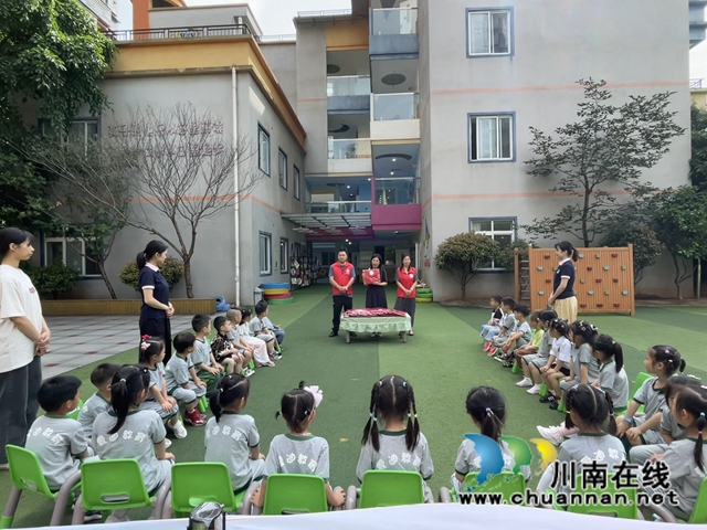 泸县玉蟾街道：“蜀善有你 读好书”阅芽计划 助力儿童早期阅读发展