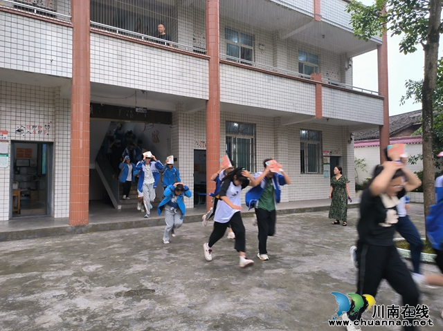 守护安全  你我同行丨叙永兴隆中学举行2024年春期地震逃生安全演练