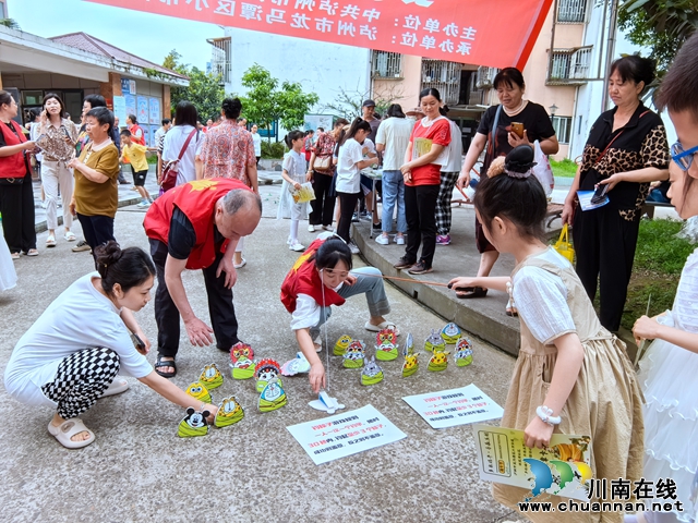 龙马潭区小市街道回龙湾社区开展“多彩端午·乐在其粽”游园活动