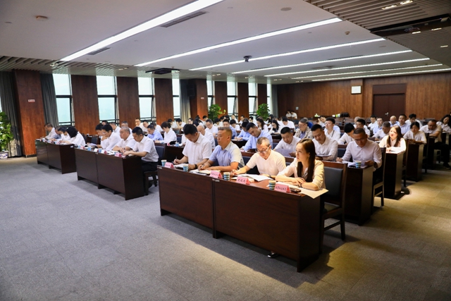 泸州高新区召开“提升本领 优化作风”专项行动动员会(图6) 高新6.jpg