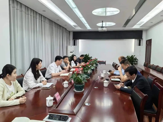 泸州市口岸物流办举行企业家面对面座谈会