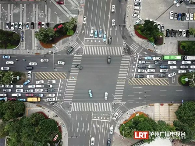 注意！泸州主城区新增9个“非机动车等候区”，这些地方启用“电子眼”