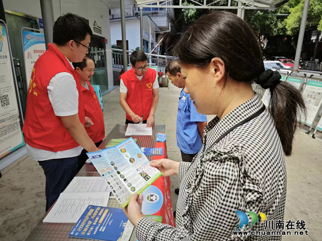 龙马潭区小市街道上大街社区：禁毒工作，人人参与