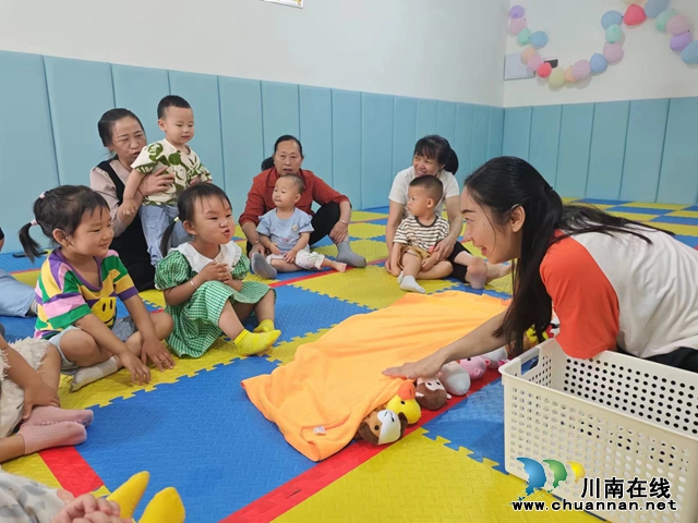 龙马潭区鱼塘街道望山坪社区开展亲子主题活动