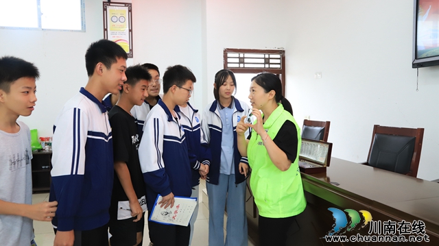 云龙镇开展2024年禁毒宣传进校园活动(图2) 微信图片_20240620160145.jpg