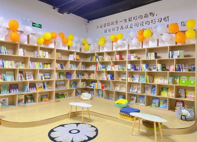 速围观！龙马潭又多一处免费看书的好地方