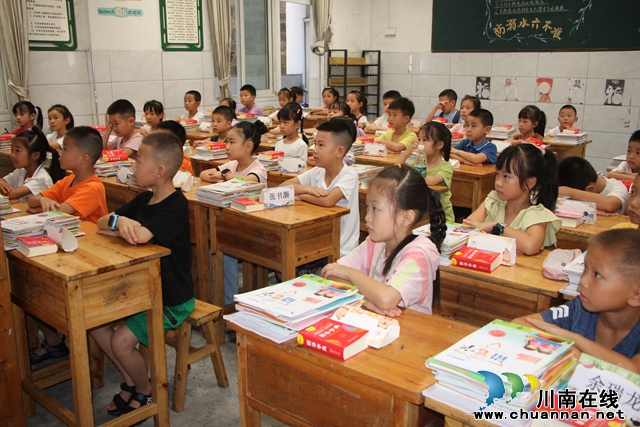 满“新”欢喜 幸福起航丨泸县云龙镇学校学生开学报到