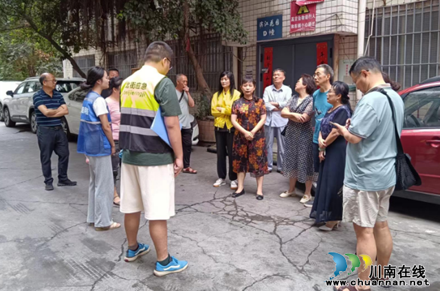 江阳区北城街道东门口社区：以“监督+服务”解决居民充电难题