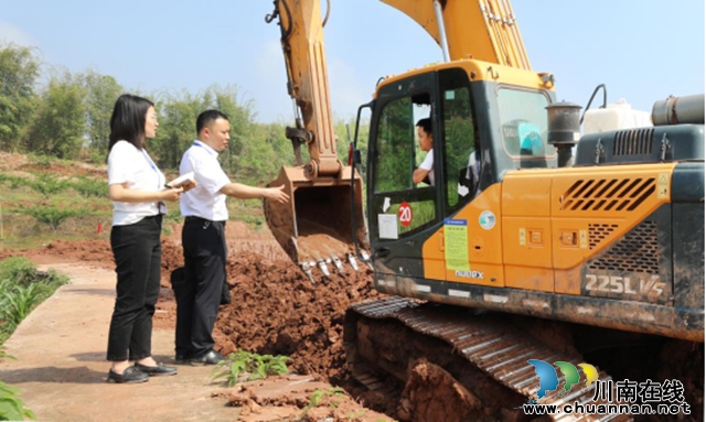 宜宾南溪区长兴镇：有事找纪检  荒地变良田