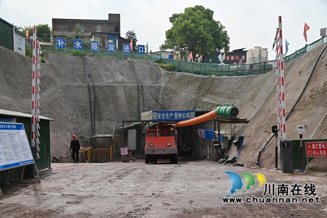 水库补水隧洞施工中 (夏一先摄）.jpg