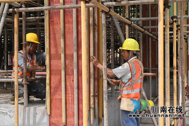 水库管理用房施工中  (夏一先摄).jpg