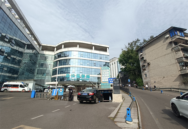 为了破解停车难,西南医大附院都做了什么?(图2) 2.jpg