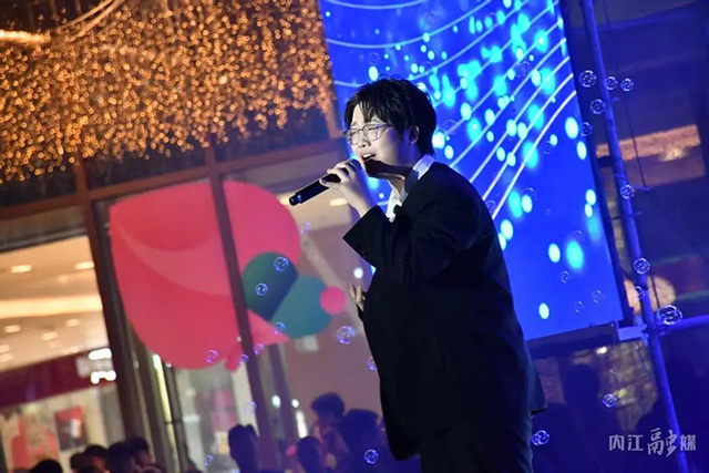 内江歌王大赛高手云集，他们脱颖而出——_-(5).jpg