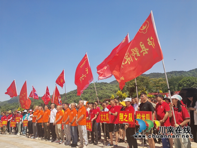 代表队（曾佐然摄）.jpg