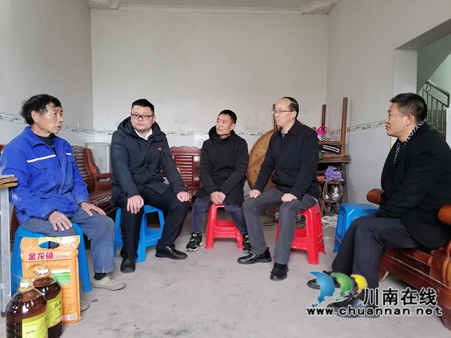 泸县开展“情暖寒冬·关爱帮扶”走访慰问活动.jpg