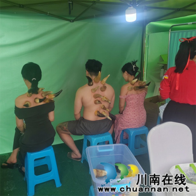 艾尚潮动 灸养身心┃西南医大中医院举办第三届艾灸文化节(图9) 9.jpg