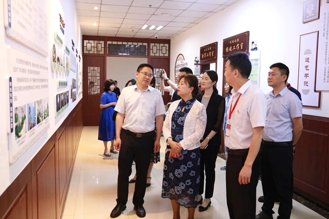 泸州市政协副主席马宗慧一行到合江县中医医院调研医共体建设工作(图4) 马4.jpg